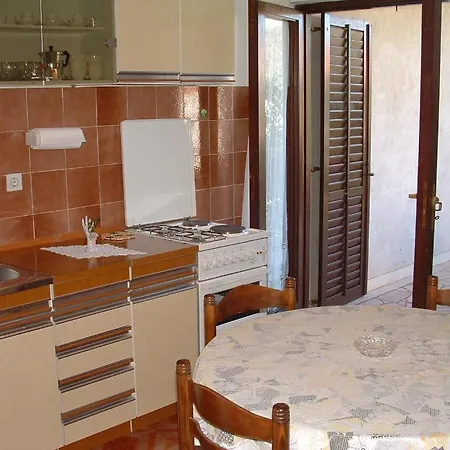 Apartment Runac *